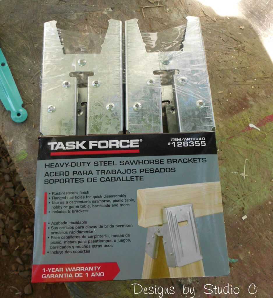 How to Build a Sawhorse Table with Brackets